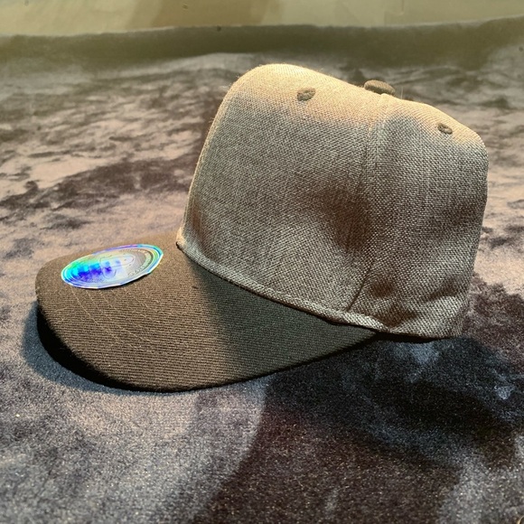 💛 Grey/Black Unisex Snapback Ballcap - Picture 15 of 16